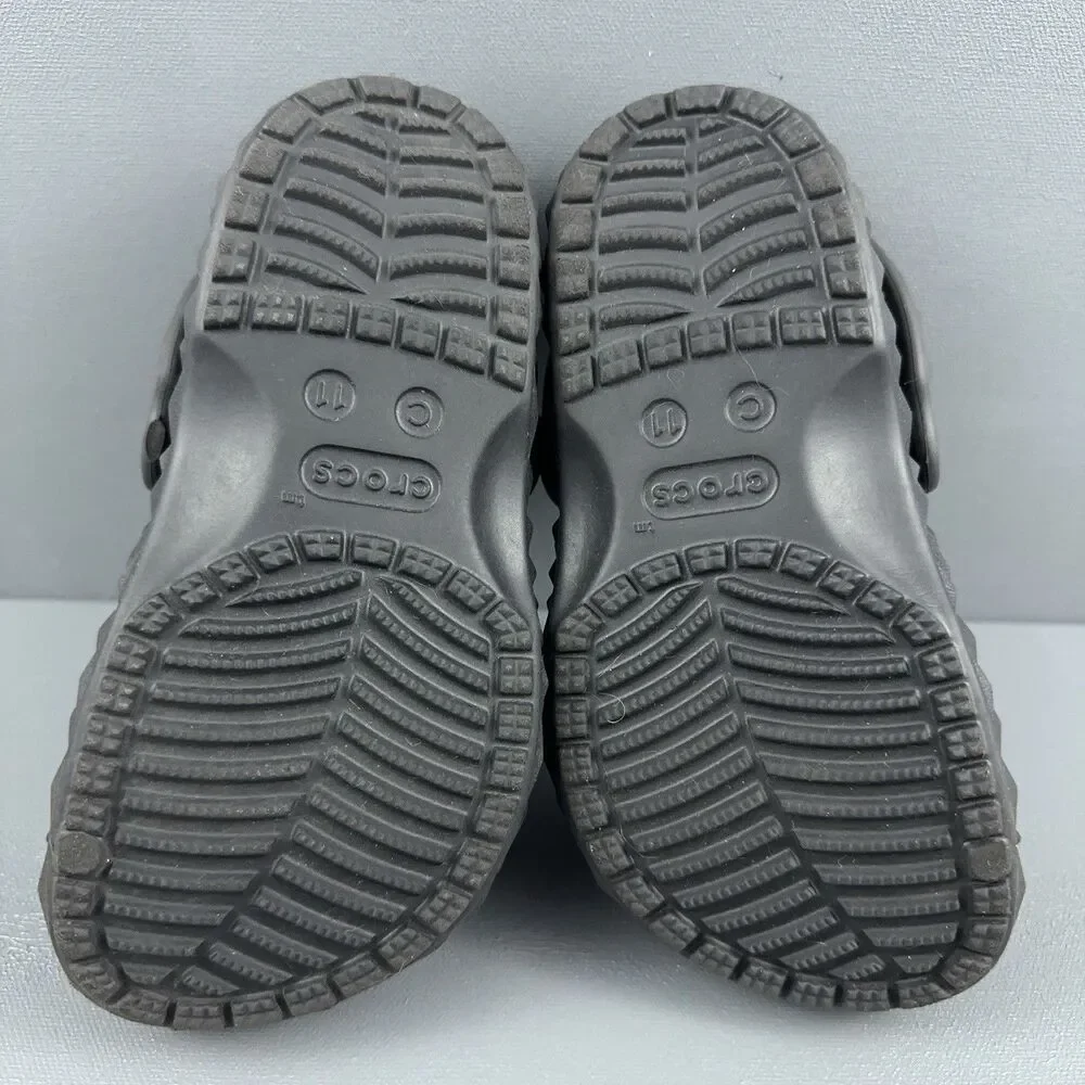 Crocs Kids Classic Geometric Clogs Black size 11 C Boys Girls Unisex Sandals